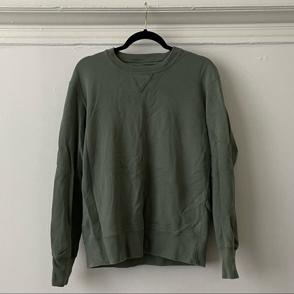 Uniqlo Tops - Green Uniqlo Sweatshirt